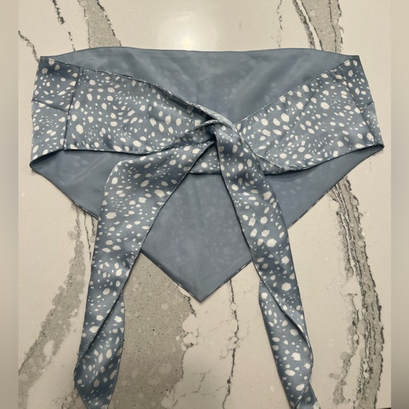 Top - Picture 4 of 4